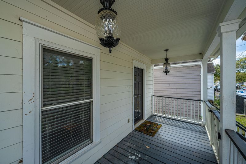 109 Harris St, Charleston, SC 29403