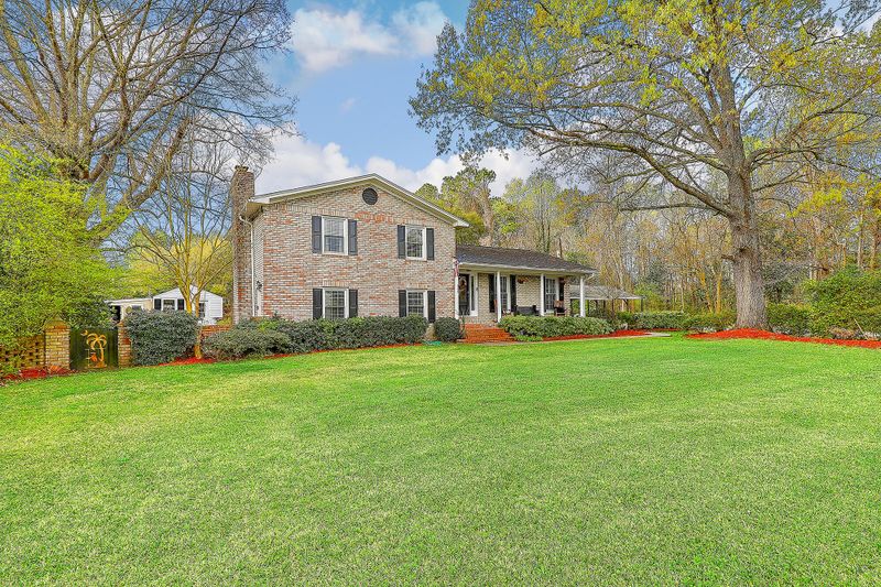 517 W Main St, Moncks Corner, SC 29461