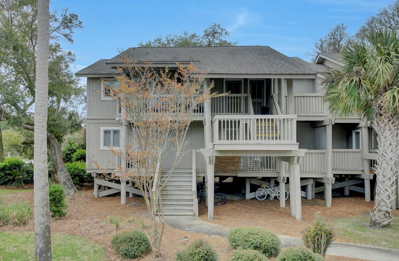 43 Lagoon Villas, Isle Of Palms, SC 29451