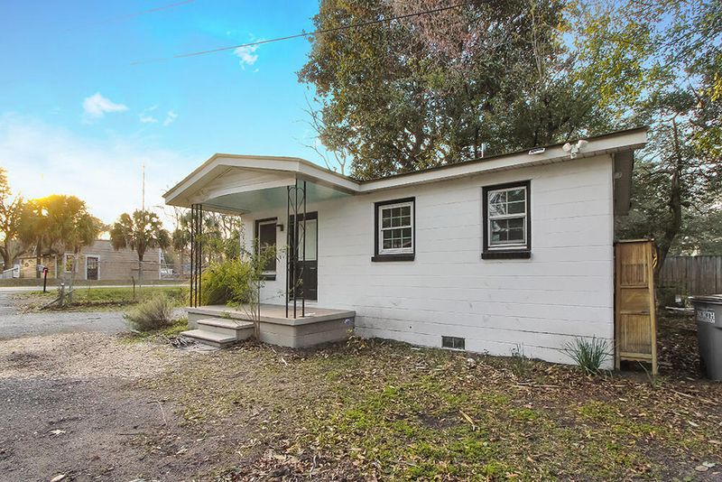 3709 Meeting Street Rd, Charleston, SC 29405