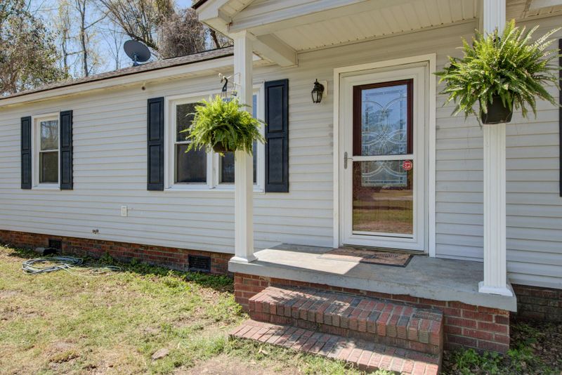 180 Hood St, Saint Stephen, SC 29479