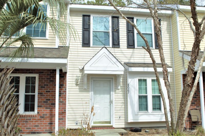 8067 Shadow Oak Dr, North Charleston, SC 29406