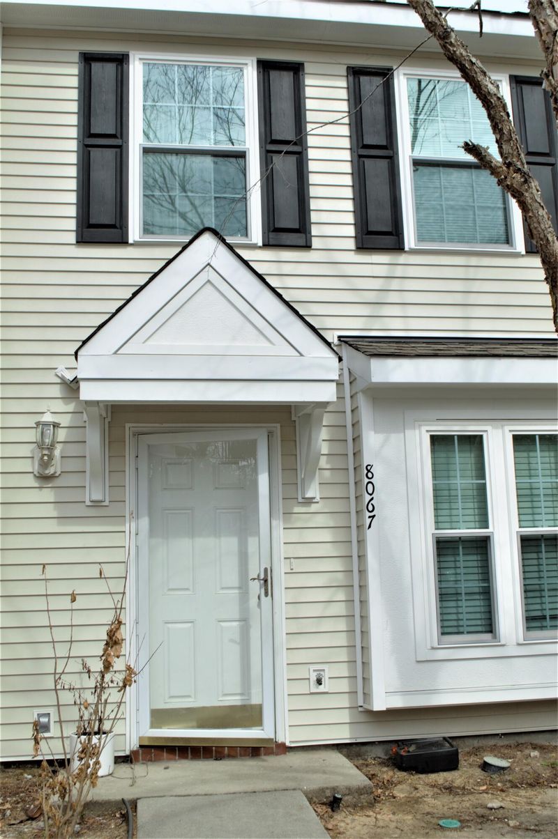 8067 Shadow Oak Dr, North Charleston, SC 29406
