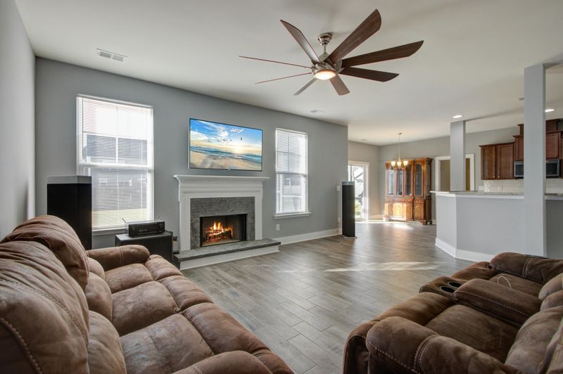 2138 Pimlico Dr, Ridgeville, SC 29472