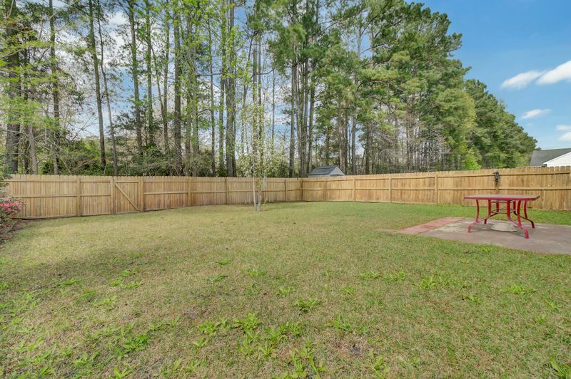 1071 Friartuck Trl, Ladson, SC 29456
