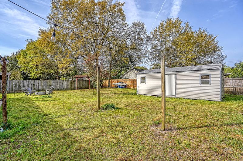 1349 Ashley Hall Rd, Charleston, SC 29407