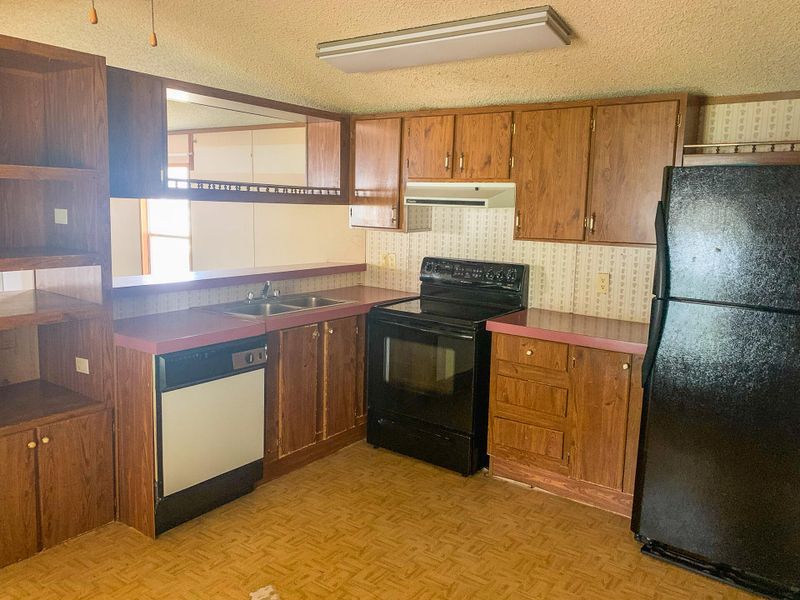 132 Tranquil Way, Bonneau, SC 29431