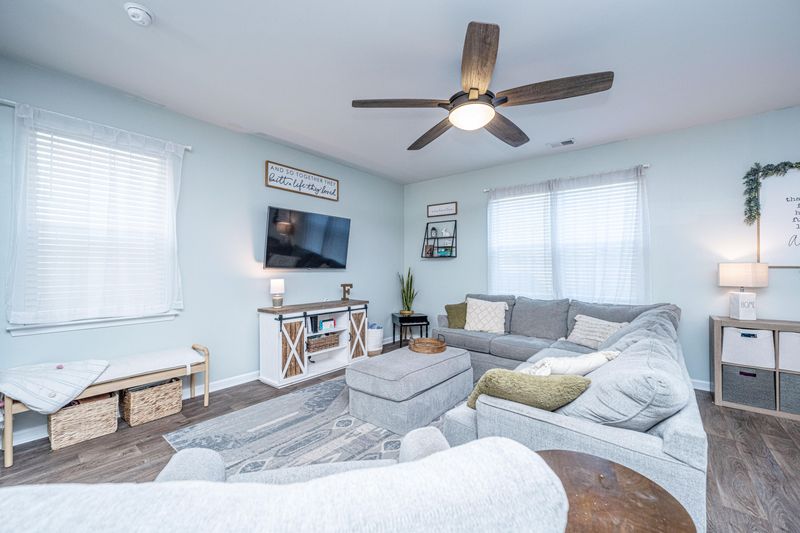 9698 Roseberry St, Ladson, SC 29456