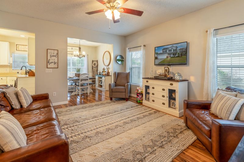214 Burton Ave, Summerville, SC 29485