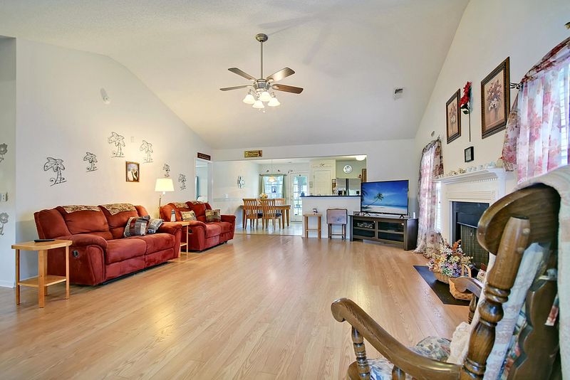 185 S Port Dr, Summerville, SC 29483