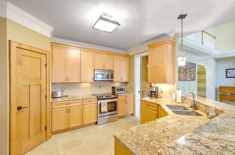 1286 Hogans Al, Mount Pleasant, SC 29466
