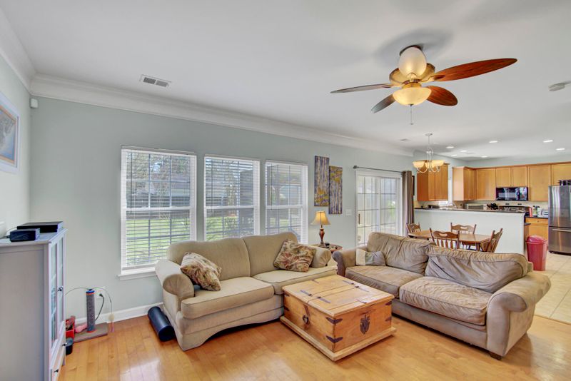1021 Sterling Ln, Summerville, SC 29483