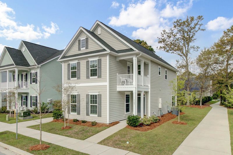 1707 Emmets Rd, Johns Island, SC 29455