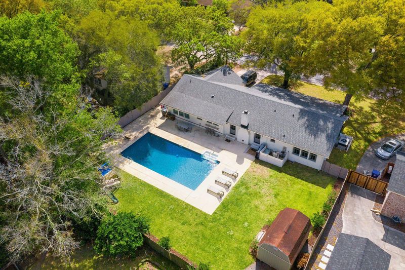 1010 Chambers Ln, Mount Pleasant, SC 29464