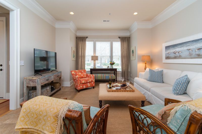 1628 Grey Marsh Rd, Mount Pleasant, SC 29466