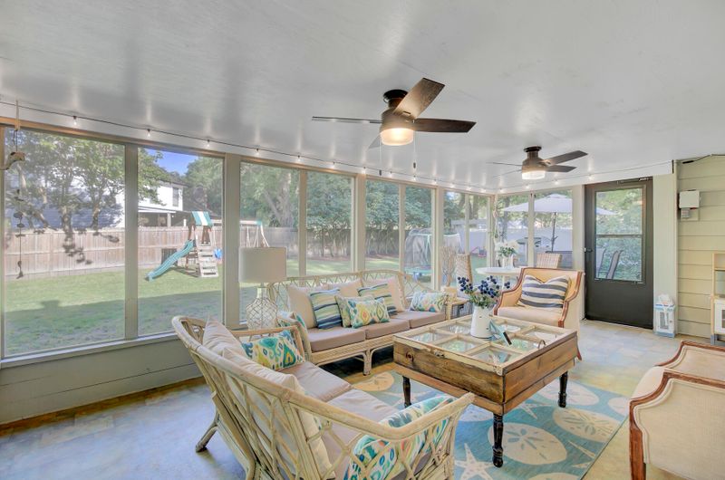18 Paddlecreek Ave, Charleston, SC 29412