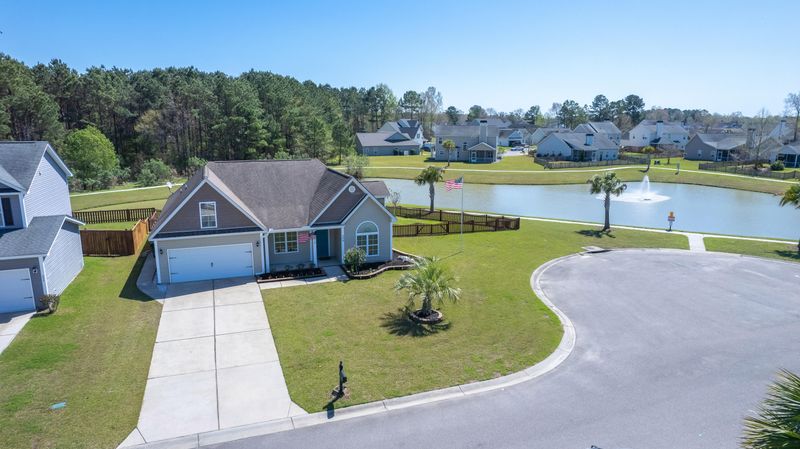 608 Kolb Ct, Goose Creek, SC 29445