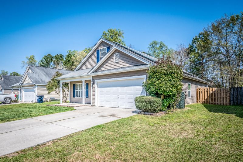 111 Destin St, Summerville, SC 29483