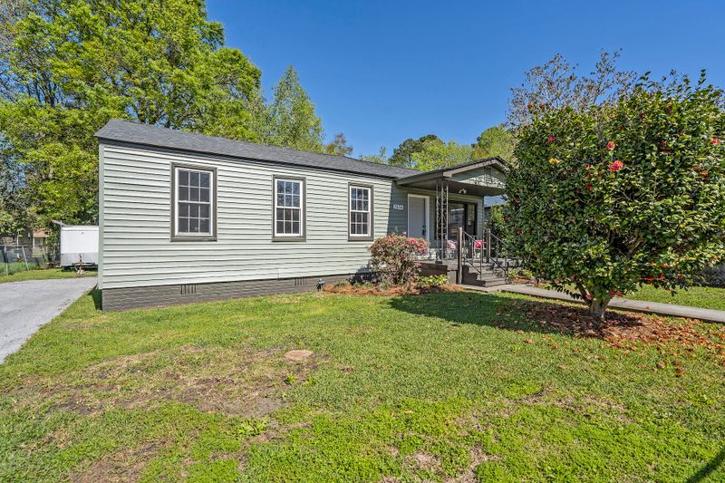 2656 Hull St, North Charleston, SC 29405