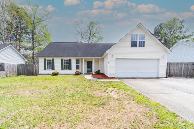 206 Elon Dr, Ladson, SC 29456