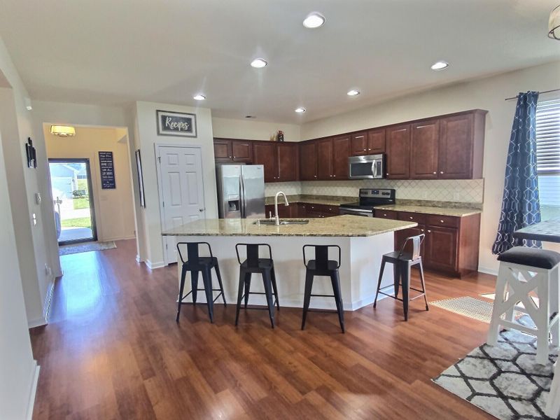 409 Forest Hills Rd, Summerville, SC 29483