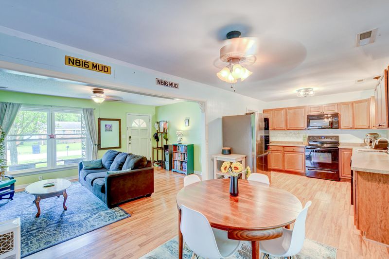 340 Swift Ave, Charleston, SC 29407