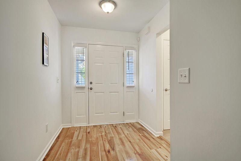 1326 Palm Cove Dr, Charleston, SC 29492