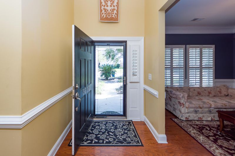 5252 Mulholland Dr, Summerville, SC 29485