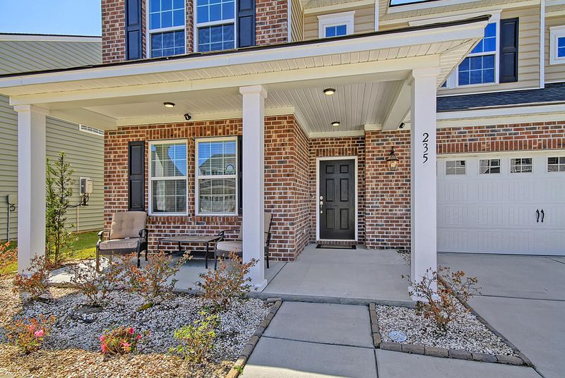 235 Firewheel Ct, Summerville, SC 29486