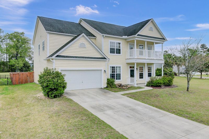350 Cicadas Song Dr, Moncks Corner, SC 29461