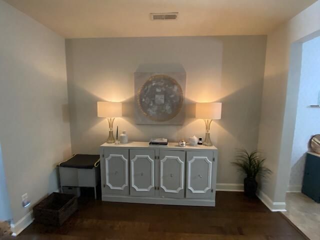 1052 Bennington Dr, Charleston, SC 29492