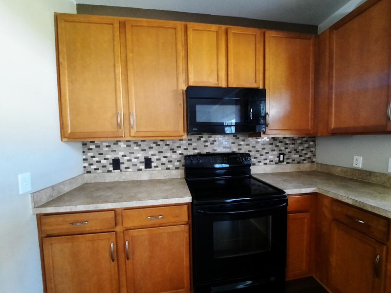 280 Swallowtail Ln, Goose Creek, SC 29445