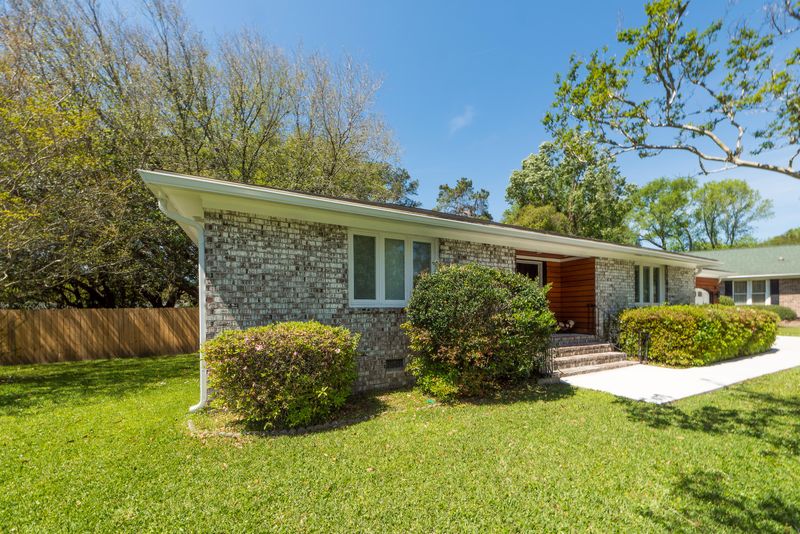 19 Ashland Dr, Charleston, SC 29407