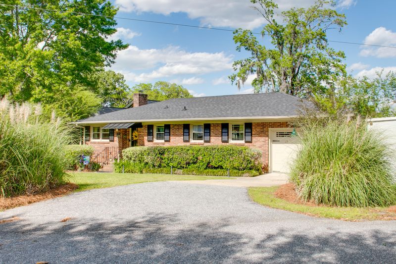 1809 Pintail Rd, Moncks Corner, SC 29461