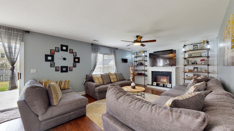 19 Wheatfield Dr, Summerville, SC 29485