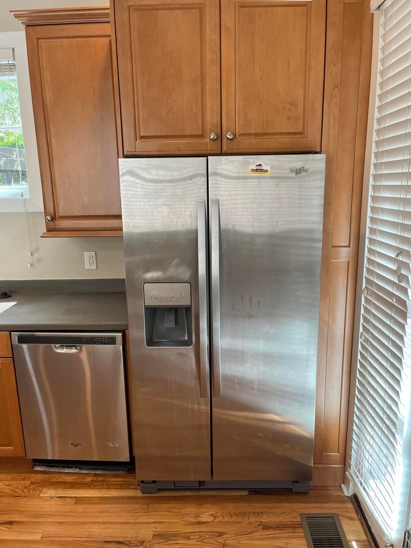 37 Hillary Ct, Charleston, SC 29403