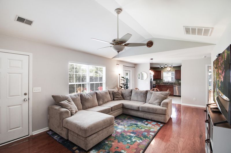 1235 Shadow Mist Ln, Charleston, SC 29492