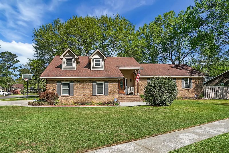 1207 Scotch Pine Ln, Ladson, SC 29456