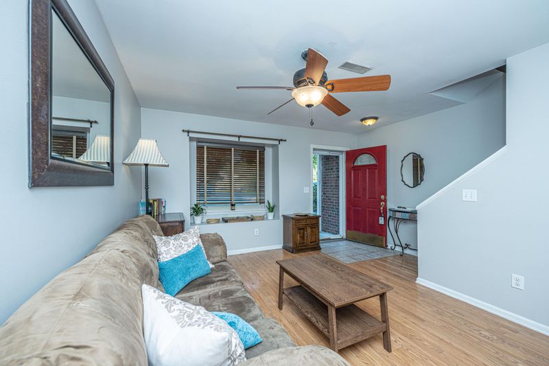1060 Hunters Tc, Mount Pleasant, SC 29464