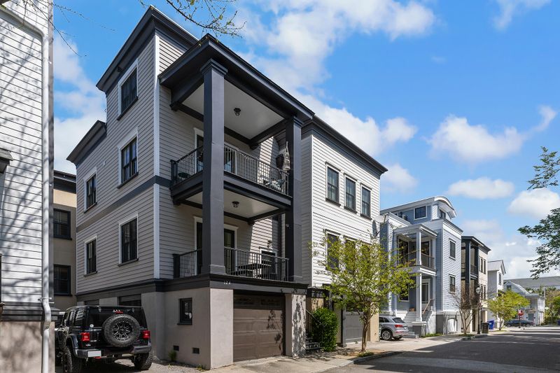 12 Corinne St #34, Charleston, SC 29403