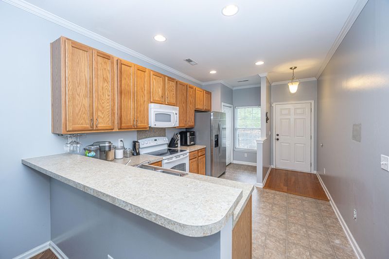408 Savannah River Dr, Summerville, SC 29485