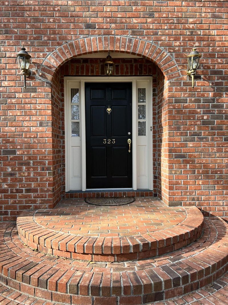 323 Middleton Blvd, Summerville, SC 29485