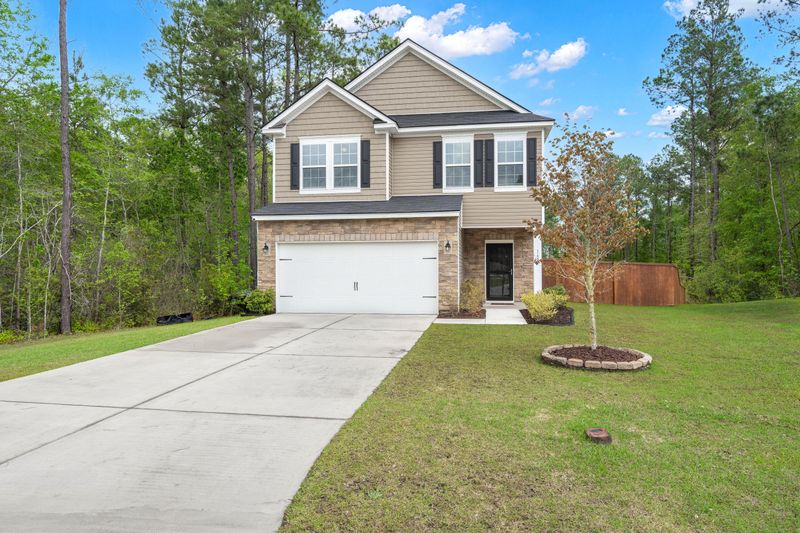 160 Guinness Ln, Moncks Corner, SC 29461