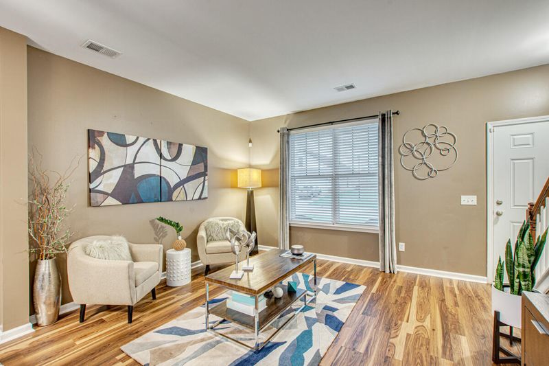 506 Magwood Rd, Summerville, SC 29486