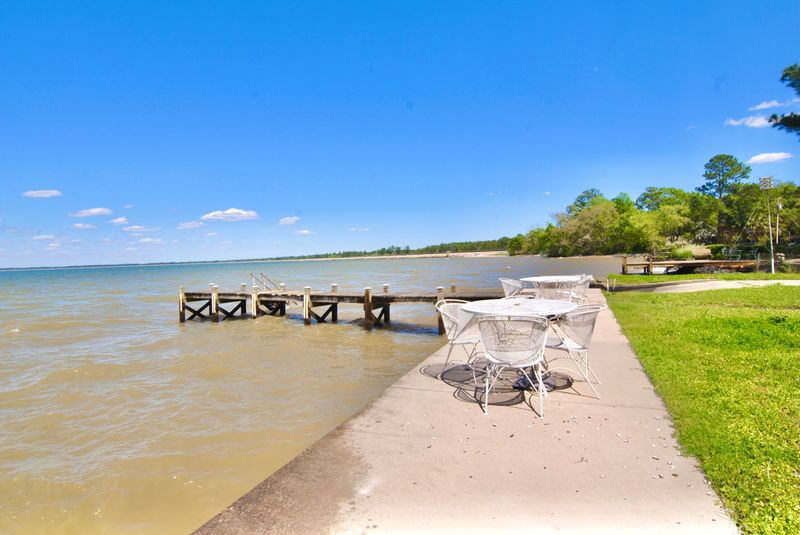 108 Waterfront Dr, Moncks Corner, SC 29461