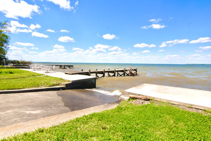 108 Waterfront Dr, Moncks Corner, SC 29461