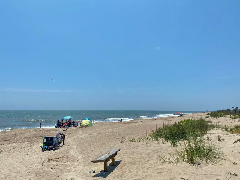 805 Palmetto Blvd, Edisto Island, SC 29438
