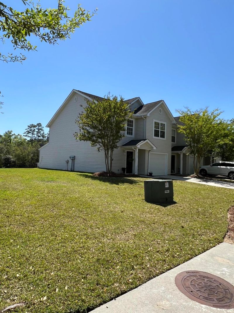 5205 Pomfret St, North Charleston, SC 29418
