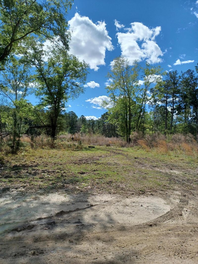 376 Winding Rd, Moncks Corner, SC 29461