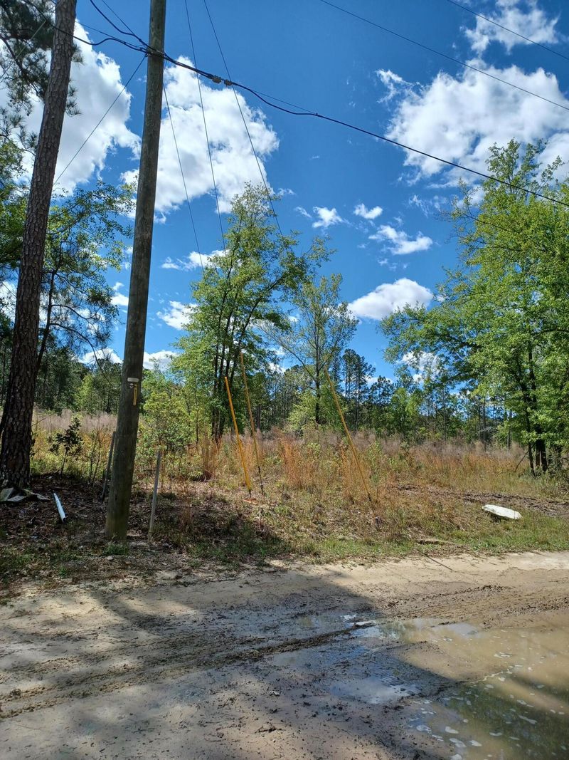 376 Winding Rd, Moncks Corner, SC 29461